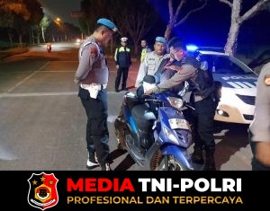Jaga Jakarta Jaga Bekasi, Patroli Skala Besar Polres Metro Bekasi Sisir Titik Rawan hingga Dini Hari