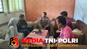 Polsek Pebayuran Laksanakan Kunjungan ke SMA Negeri 1 Pebayuran dalam Rangka Koordinasi Lomba Yel-Yel Polri Youth Movement