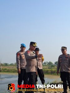 Wakapolres Metro Bekasi Tinjau Kandang Ayam dan Tambak Ikan Rantai Pasok SPPG di Muara Gembong