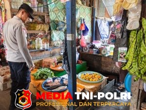 Jaga Sitkamtibmas Tetap Kondusif, Patroli Dialogis Polsek Hanau Sambang Bank BRI dan Pasar Saik
