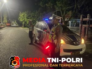 Ciptakan Rasa Aman di Malam Hari, Satlantas Polres Kotim Gelar "Blue Light Patrol" dan "Polantas Menyapa"