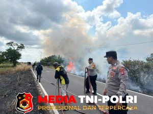 Polsek Seruyan Hilir Bergerak Cepat Tangani Kebakaran Lahan di Desa Pematang Panjang