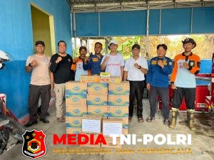 Pos Sektor Damkar Samuda Terima Bantuan Air Mineral dan Minuman dari Edy Masamy serta Bank Kalteng