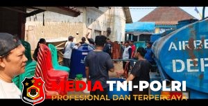 POLRI: Sinergi Polri, Muspika dan Relawan, Polsek Bojong Salurkan Ribuan Liter Air Bersih ke Warga Gredug Pandeglang
