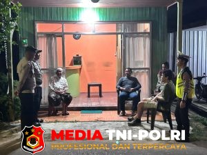 Patroli Dialogis Tengah Malam, Pamapta Polres Seruyan Sambang Warga Desa Sungai Undang