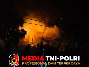 Kebakaran Hanguskan Enam Rumah dan Gedung Bulu Tangkis di Palingkau Lama, Kerugian Capai Rp1,6 Miliar
