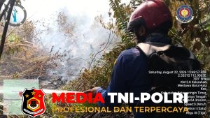 Lahan Kosong Terbakar di Basirih Hilir, Petugas Padamkan Api Seluas 1 Hektare