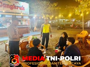 Polres Seruyan Sapa Remaja di Cafe Cangkruk, Bangun Komunikasi untuk Jaga Kamtibmas