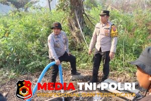 Pastikan Pasokan Air Karhutla Aman, Kapolres Kotim AKBP Resky Maulana Zulkarnain Cek Kesiapan Sumur Bor di Baamang Hulu