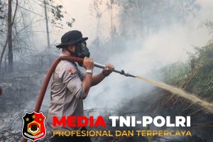 Kapolres Kotim Pantau Pemadaman Karhutla di MT Haryono Via Drone, Kabag Ops Pimpin Langsung Penanganan