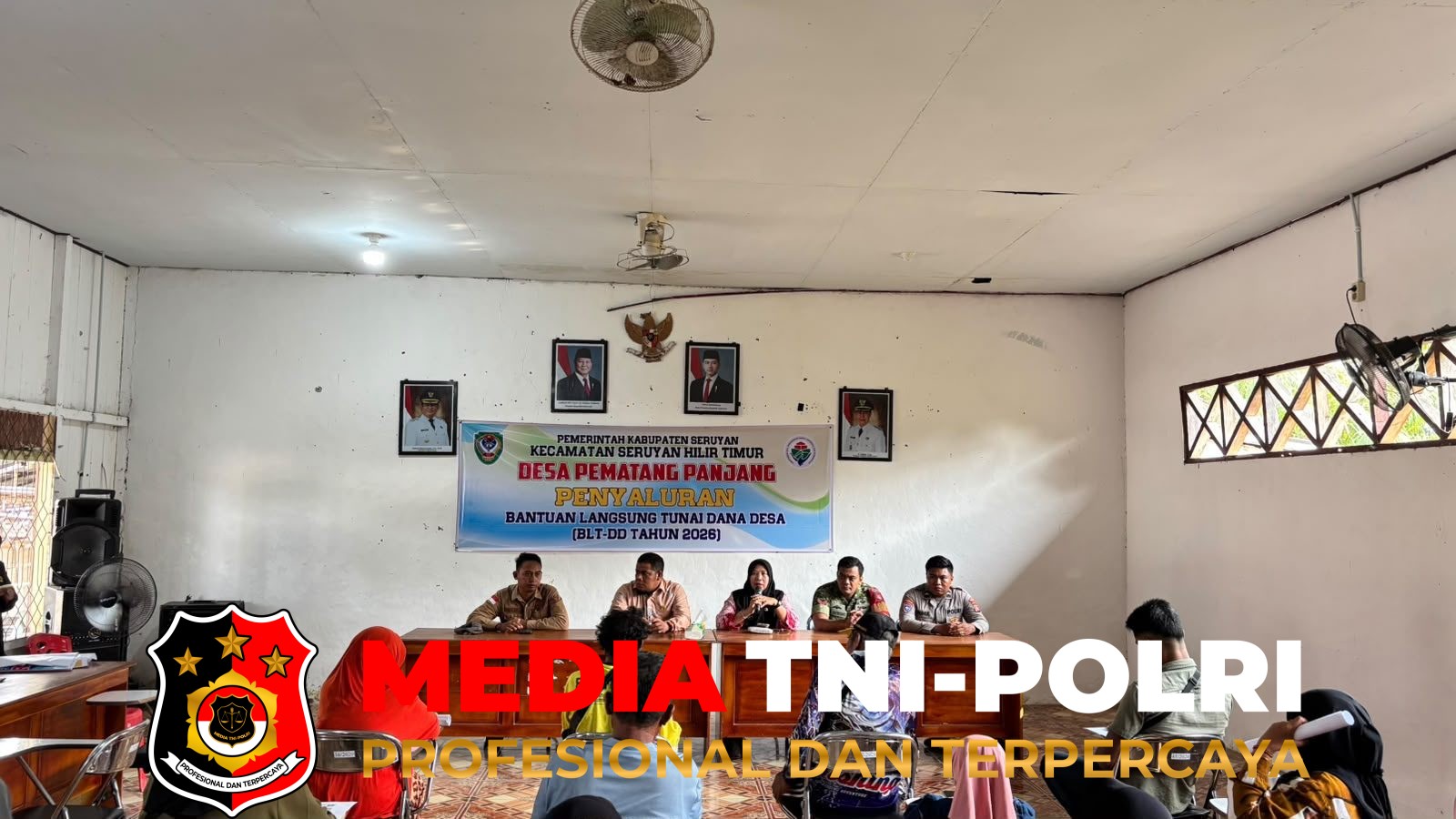 Polsubsektor Sungai - Polsubsektor Sungai Bakau Kawal Penyaluran BLT-DD di Desa Pematang Panjang