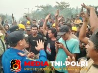 Pekerja Pembangunan - Pekerja Pembangunan Sekolah Rakyat Kasongan Sampaikan Aspirasi Terkait Upah Harian