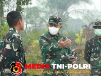 Karhutla - Pengdam XXII/TB Terjun Langsung Dalam Penanganan Karhutla di Km 21 Palangkaraya