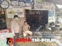 Tengah Kepungan - Di Tengah Kepungan Kabut Asap, Polisi Air Besar Sapa Warga dan Imbau Pakai Masker