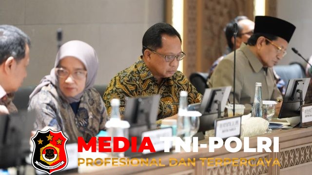 Mendagri Pemerintah - Mendagri Pemerintah Terus Bahas Penataan PPPK Lintas Profesi, Terutama Guru