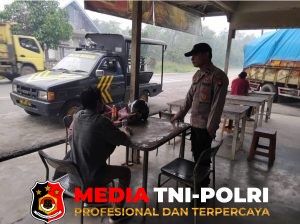 Polisi Turun Langsung ke Tengah Warga, Imbau Waspada Pencurian Saat Patroli Siang
