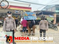 Polsek Menyuke - Patroli Dialogis Samapta Polsek Menyuke Ajak Warga Desa Darit Jaga Kamtibmas Siang Hari
