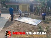 Polsek Cabangbungin - Polsek Cabangbungin Kawal Penertiban APK Pilkades di Tujuh Desa pada Masa Tenang