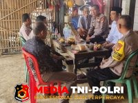Jaga Kondusivitas - Jaga Kondusivitas Pilkades, Kapolsek Cikarang Pusat Silaturahmi dengan Calon Kades Sukamahi Nomor Urut 2