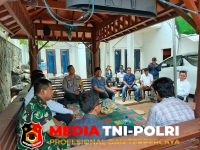 Cooling System - Cooling System Jelang Pilkades, Tiga Pilar Tarumajaya Sambangi Calon Kades Segarajaya