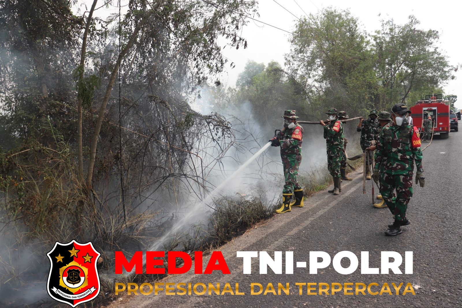 Karhutla - Tim Gabungan TNI-Polri Laksanakan Groundcheck dan Pemadaman Karhutla di Desa Soak Batok Ogan Ilir
