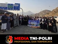 Jemaah Umroh - Jemaah Umroh Tahun 2026 Suhartono Pimprus Media TNI-Polri Ucapkan Terimakasih Atas Pelayanan Raudhah Multazam Indonesia Travel