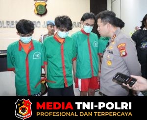 Polres Jakbar Bongkar Sindikat Tembakau Sintetis, Cairan Narkotika Bisa Disemprot ke Rokok Biasa