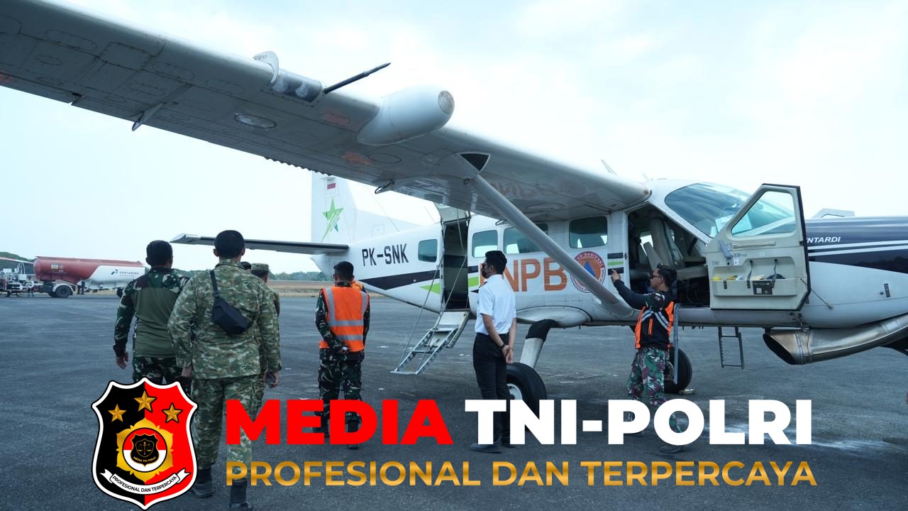 Karhutla - Pangdam XXII/Tambun Bungai Tinjau Karhutla di Kalimantan Selatan dari Udara