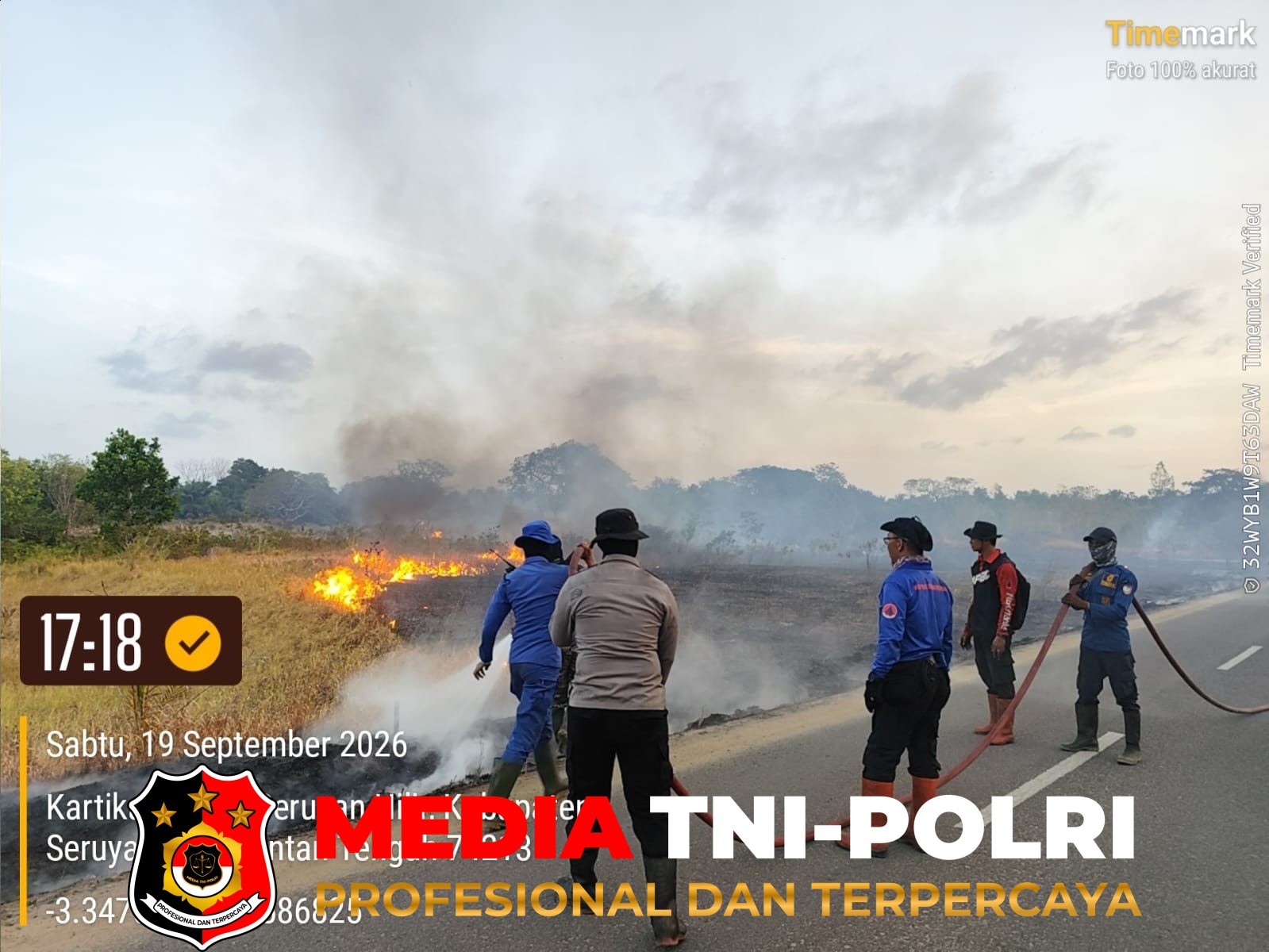 Polres Seruyan - Tim Satgas Karhutla Polres Seruyan Gerak Cepat Padamkan Kebakaran Lahan di Kartika Bakti