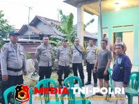 Polsek Babelan - Pastikan Logistik Pilkades Aman, Polsek Babelan Kawal Kotak Suara ke TPS 09 Kedung Pengawas