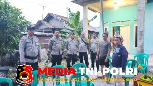 Pastikan Logistik Pilkades Aman, Polsek Babelan Kawal Kotak Suara ke TPS 09 Kedung Pengawas