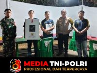 Polsek Setu - Polsek Setu Kawal Distribusi Logistik Pilkades ke 25 TPS Desa Cijengkol