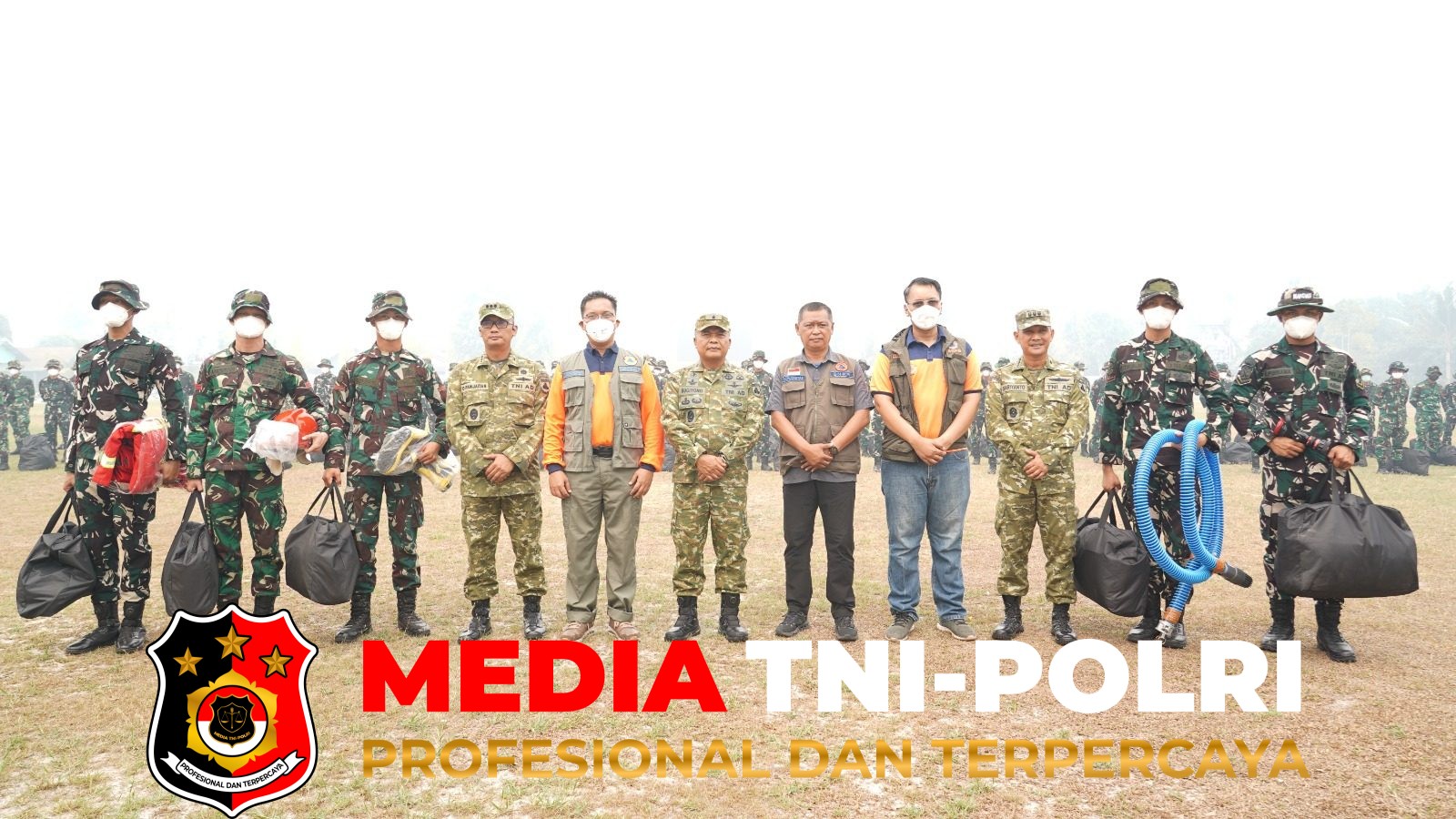 Karhutla - Kasdam XXII/TB Pimpin Penyerahan Bantuan Peralatan BNPB dan Pemberangkatan 52 TRC Karhutla