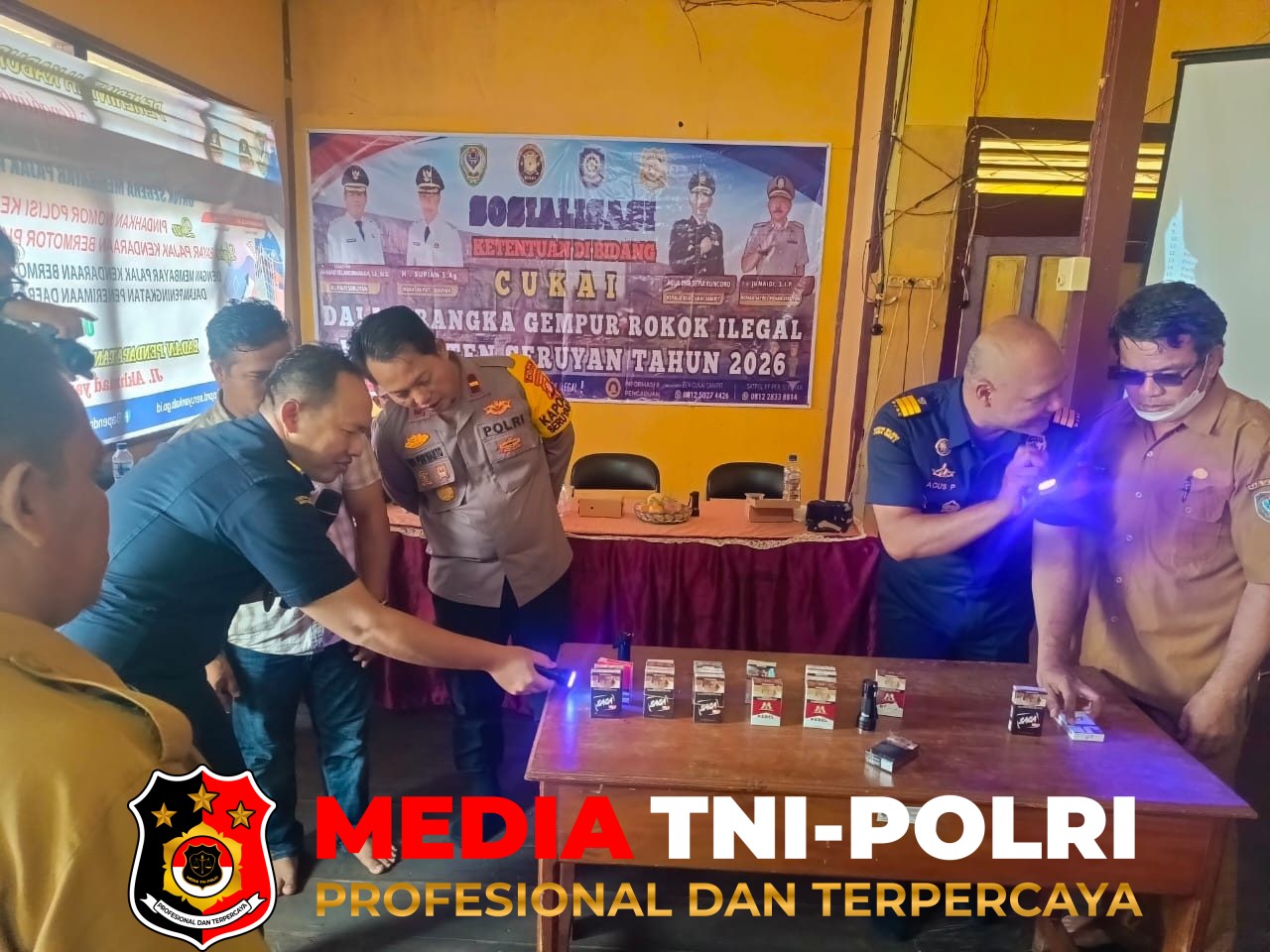 Polsek Seruyan - Cegah Peredaran Rokok Ilegal, Polsek Seruyan Hulu dan Bea Cukai Gelar Sosialisasi Cukai ke Pedagang