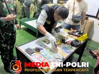 Satgas Pamtas - Satgas Pamtas RI-Malaysia Yonarmed 19/Bogani Gagalkan Penyelundupan 1,9 Kg Sabu