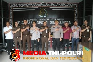 Perkuat Sinergitas - Perkuat Sinergitas Penegakan Hukum, Kapolres Simalungun Silaturahmi ke Kejaksaan Negeri Simalungun