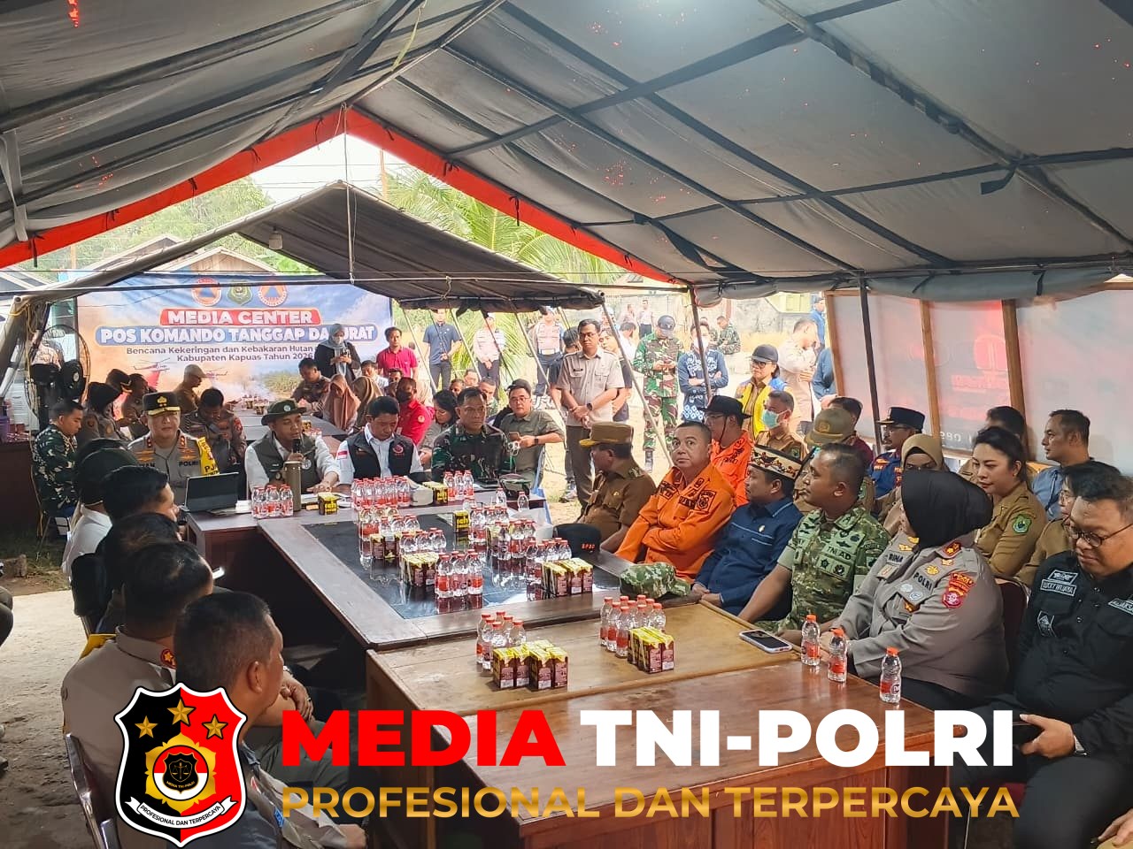 Karhutla - Menteri Kehutanan Raja Juli Antoni dan Kepala BNPB Evaluasi Penanganan Karhutla di Kabupaten Kapuas