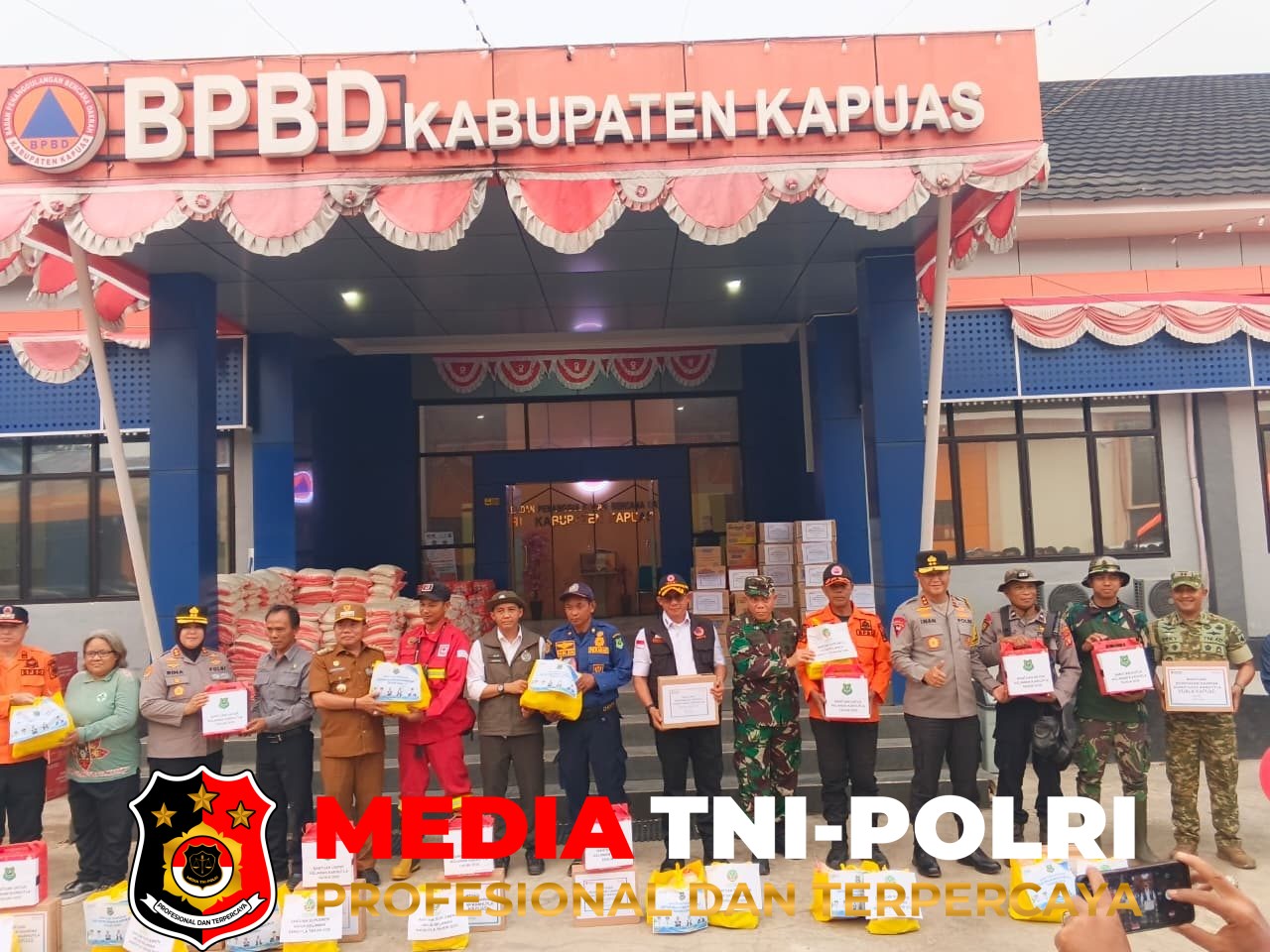 Karhutla - Menteri Kehutanan Raja Juli Antoni dan Kepala BNPB Evaluasi Penanganan Karhutla di Kabupaten Kapuas