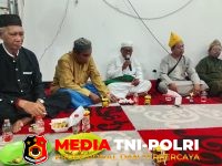 Pembacaan Munakif - Pembacaan Munakif Siti Hadijah Pada Rutinan Setengah Bulanan Laung Kuning Banjar DPC Sampit Sekaligus Hadriansyah Minta Do,a nya Menempati Toko Baru 