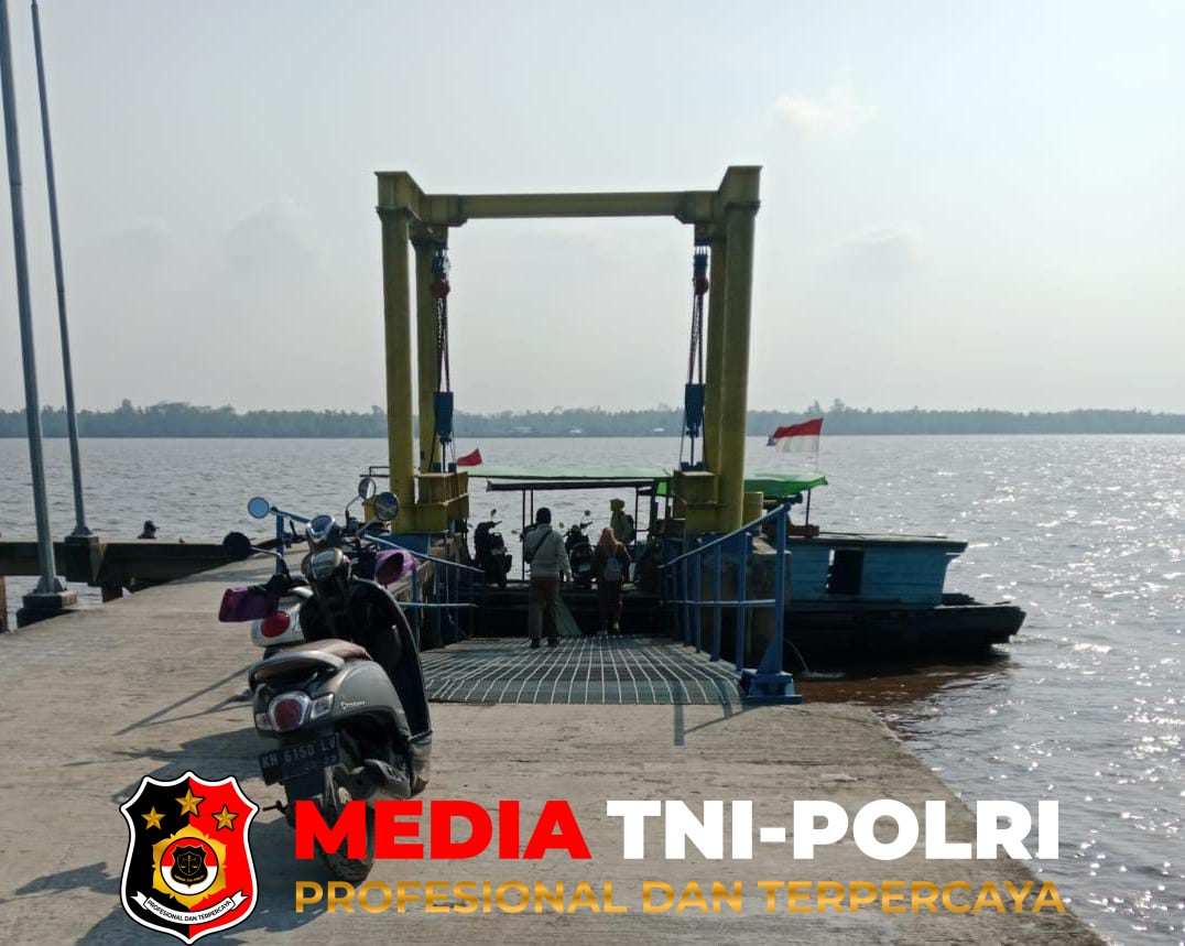 Penyeberangan Sampit - Penyeberangan Sampit-Seranau dan Samuda Masih Beroperasi Normal, Meski Kabut Asap Kian Menebal