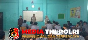 Program Bapak Asuh, Polsek Pebayuran Beri Pembinaan kepada 1.367 Pelajar SMAN 1 Pebayuran