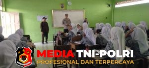 Polisi Pendamping Kelas Sambangi SMK Karya Bakti, Dorong Pelajar Fokus Belajar dan Jauhi Kenakalan Remaja