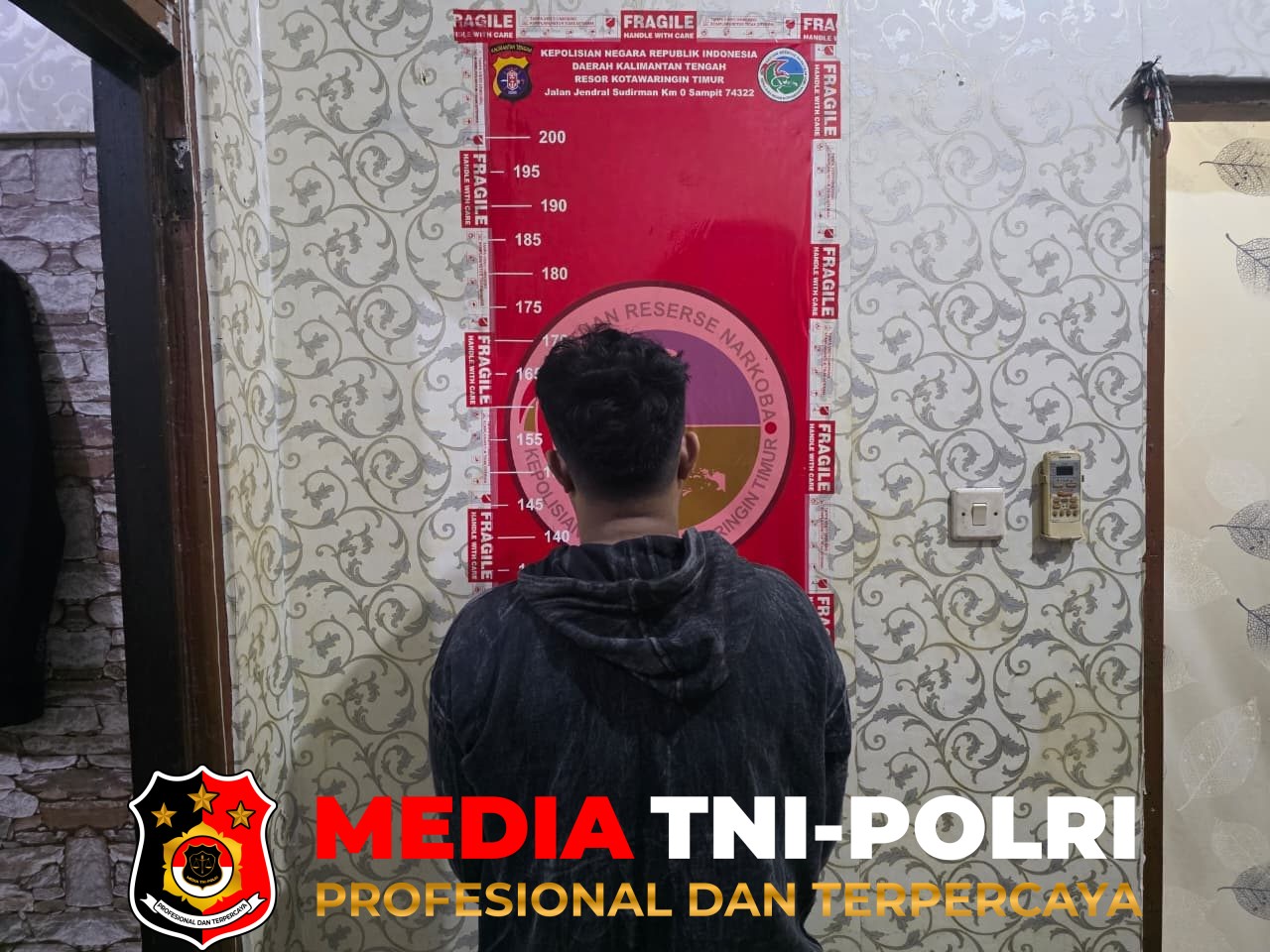 Polres Kotim - Satresnarkoba Polres Kotim Amankan 694,82 Gram Sabu, 1 Pengedar di Tangkap di Jalan Gatot Subroto Sampit