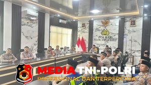 Perkuat Keimanan Personel, Polres Tulang Bawang Barat Ikuti Binrohtal Bersama Kapolri dan Gus Baha