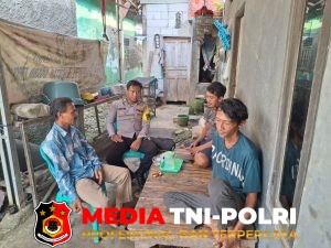 Bhabinkamtibmas Setialaksana Sambangi Warga, Sampaikan Himbauan Kamtibmas dan Pengawasan Remaja