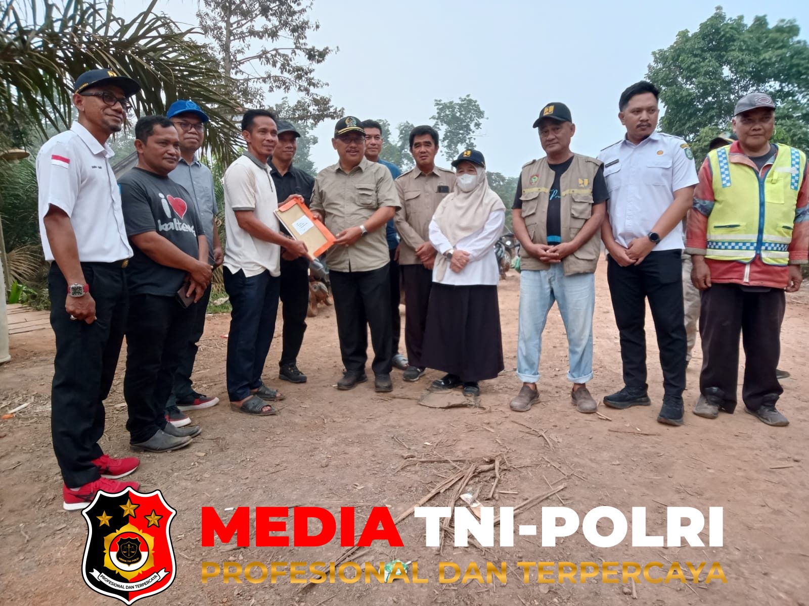 Komisi DPRD - Komisi IV DPRD Kalteng Tinjau Jalan Cempaka Mulia–Kampung Melayu, Tiga Kades Titip Aspirasi Lanjutan Pembangunan