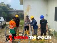 Polsek Mempawah - Tak Sekadar Menjaga Kamtibmas, Polsek Mempawah Hulu Hadirkan Akses Air Bersih untuk Warga