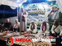 Ratusan Warga - Ratusan Warga Perumahan TVRI RT 67, RW 04 Menghadiri Maulid Nabi Muhammad SAW 1448 H - 2026 M.