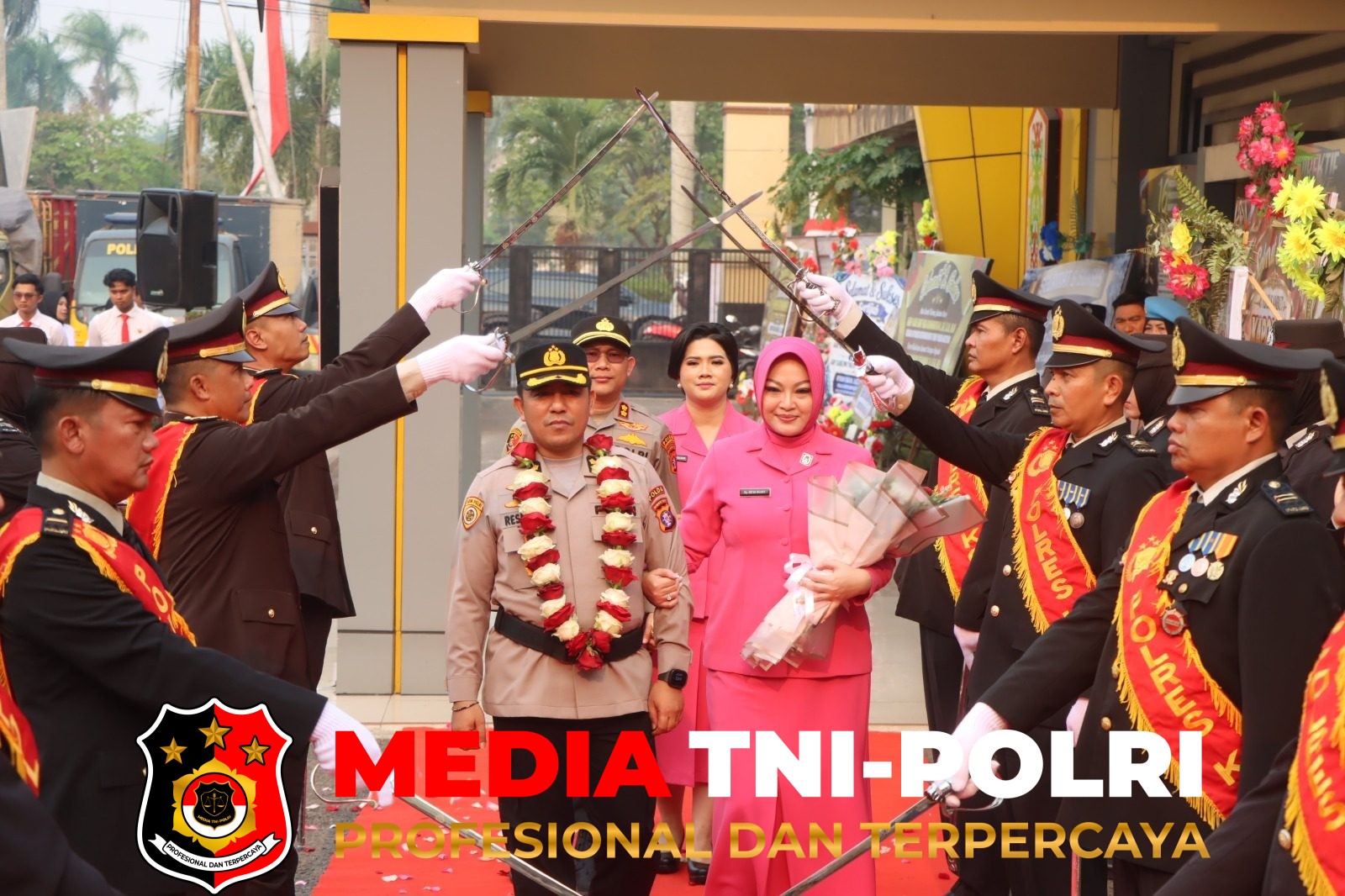 Polres Kotim - Farewell and Welcome Parade, Polres Kotim Lepas Pejabat Lama dan Sambut Kapolres Baru