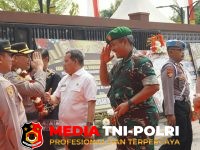 Kodim 1015/Sampit - Komandan Kodim 1015/Sampit Hadiri Prosesi Penyambutan Kapolres Kotim